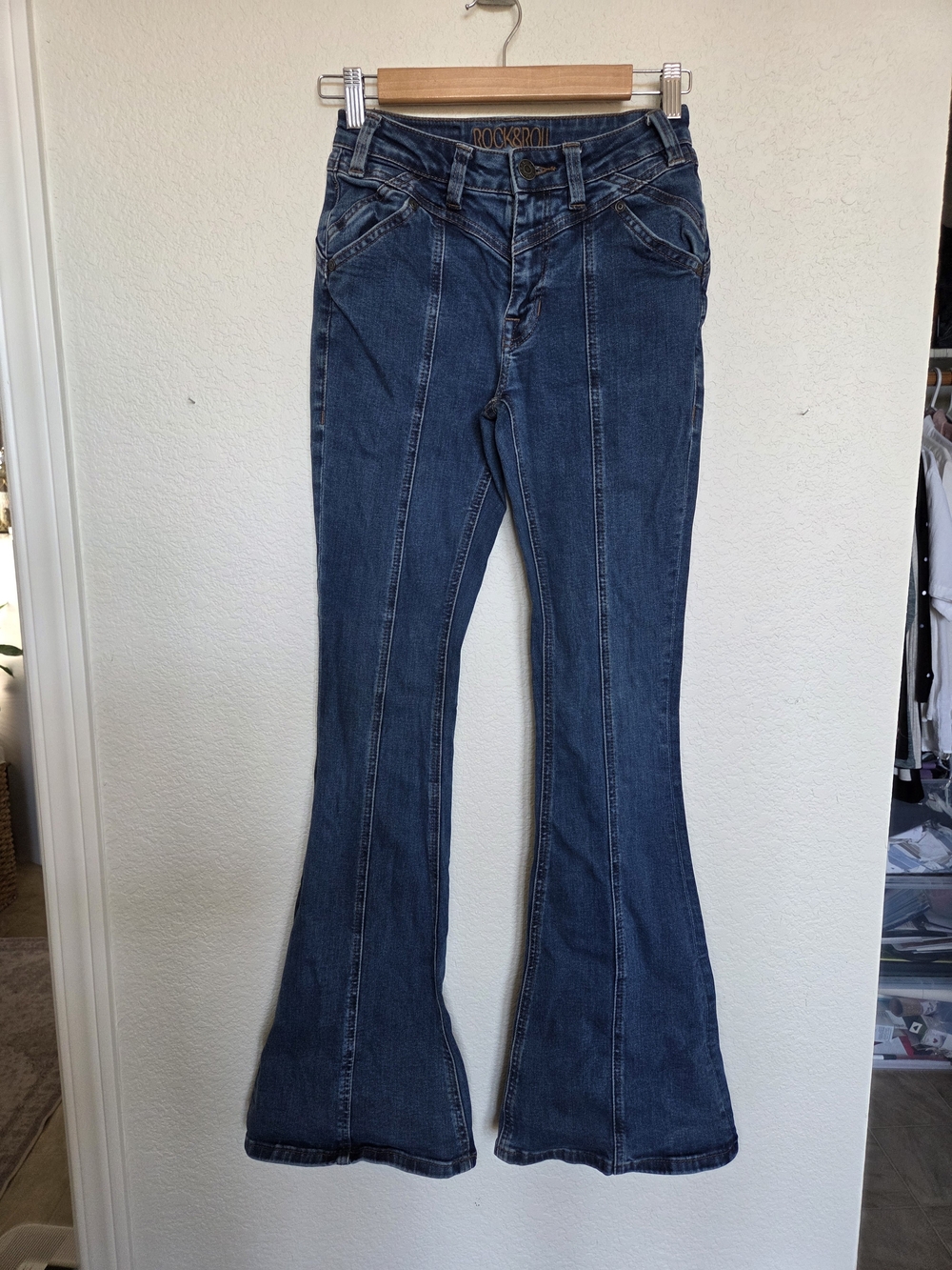 Rock & Roll Cowgirl Dark Blue Flare Jeans Front Seam Pleat 25/34